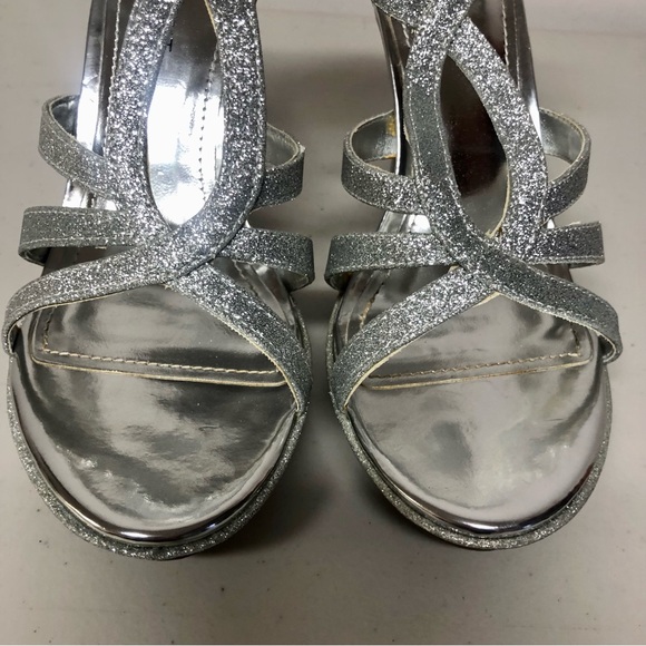 FIONI Night Women's Silver Metallic Glitter Strappy
platform Heels Size 8 EUC - Picture 3 of 10